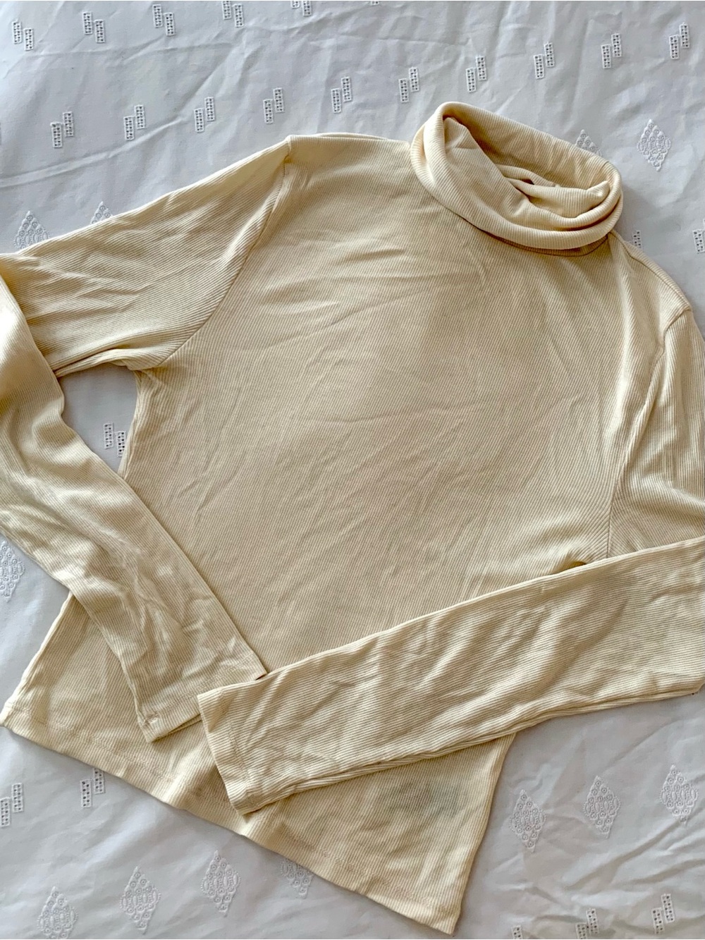 Madewell Cream Turtleneck, classic fall layering piece